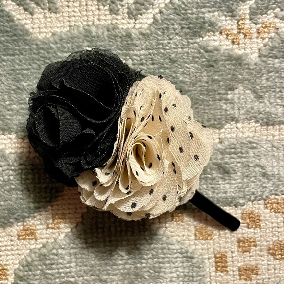Chiffon Black White & Polka Dot Hair Pin - Picture 1 of 4